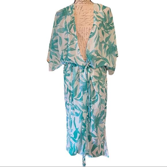 Cupshe Green & White Semi Sheer Beach Swimsuit Kimono Cover Up Size Small - Picture 1 of 3